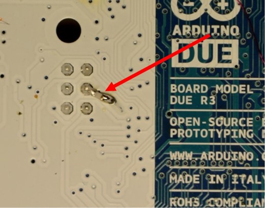 Capacitor on clock line